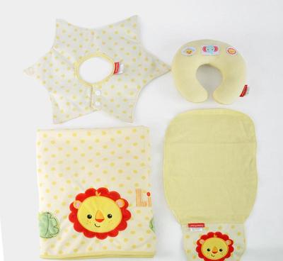 美泰寶寶出行全攻略 吸汗巾、口水巾、U型枕與防風毯的組合奧秘